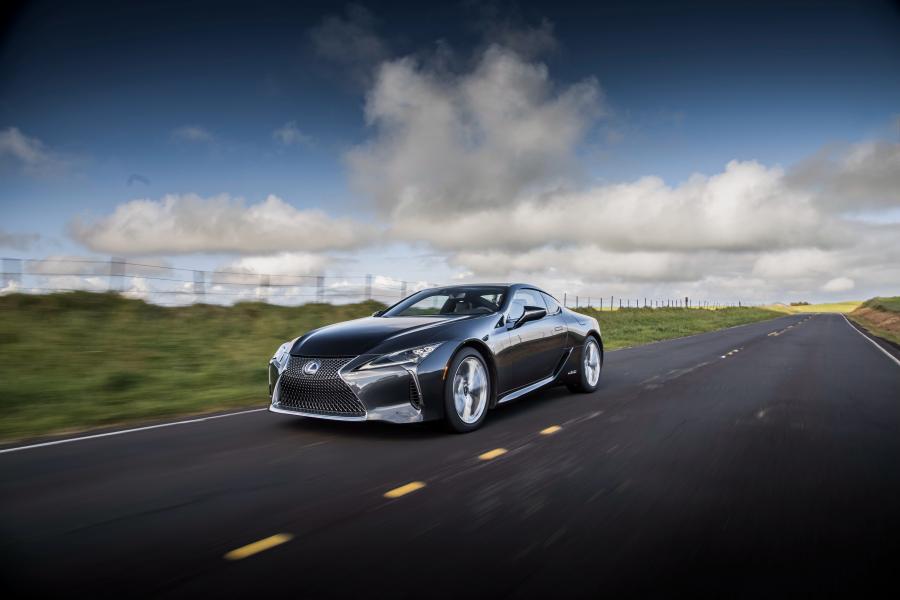  Lexus LC500h 2017 года  (NA) (фото 23 из 40)